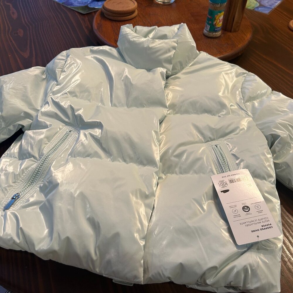 Althleta Cropped Puffer Ladies Small.